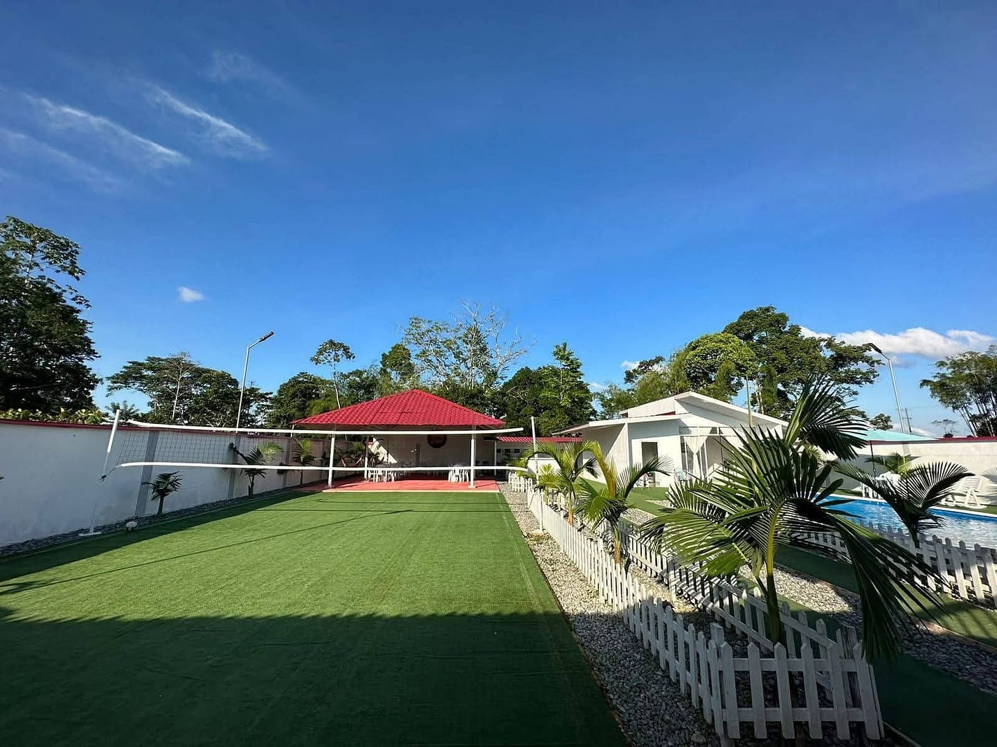 foto de cancha de voleybol de finca